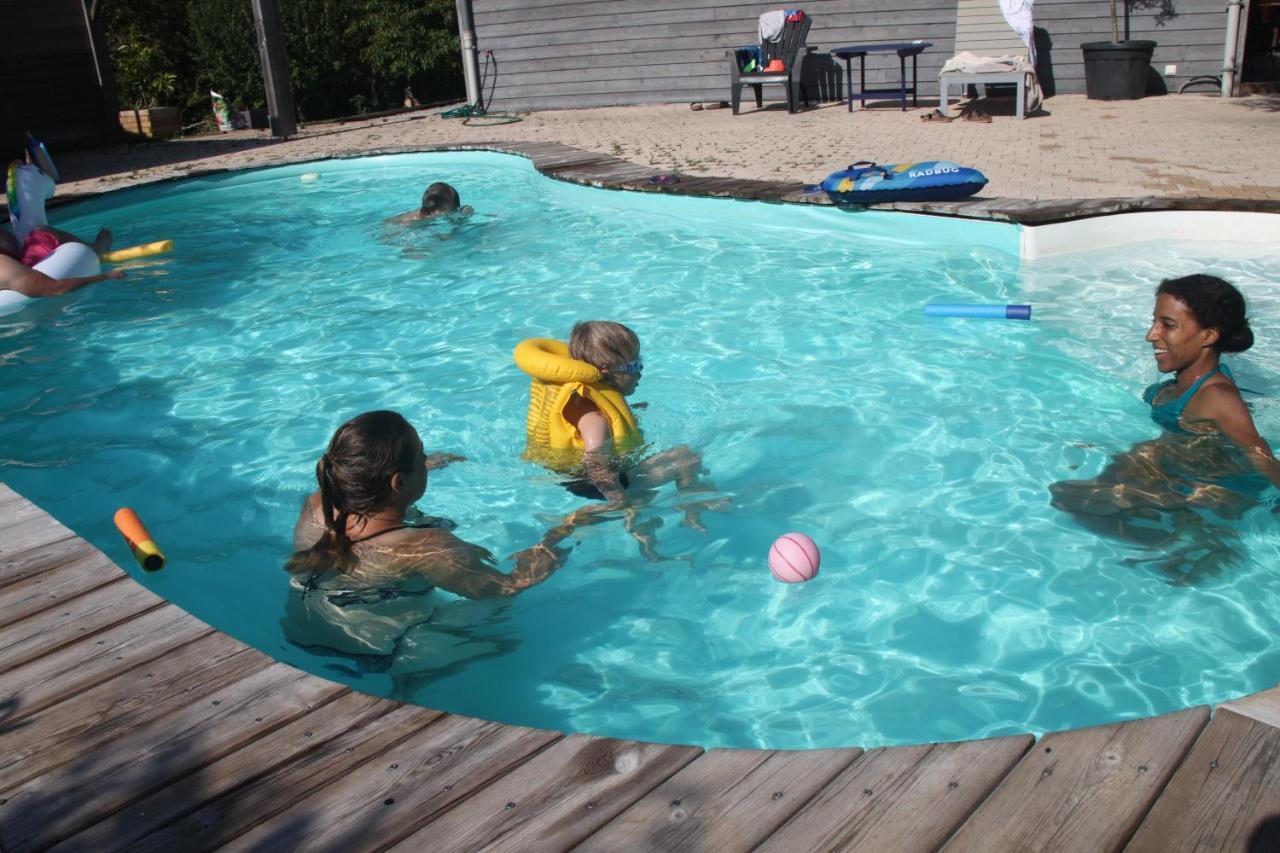 De La Tuillere, Maison Contemporaine En Bois Avec Vue Et Piscine Holiday home