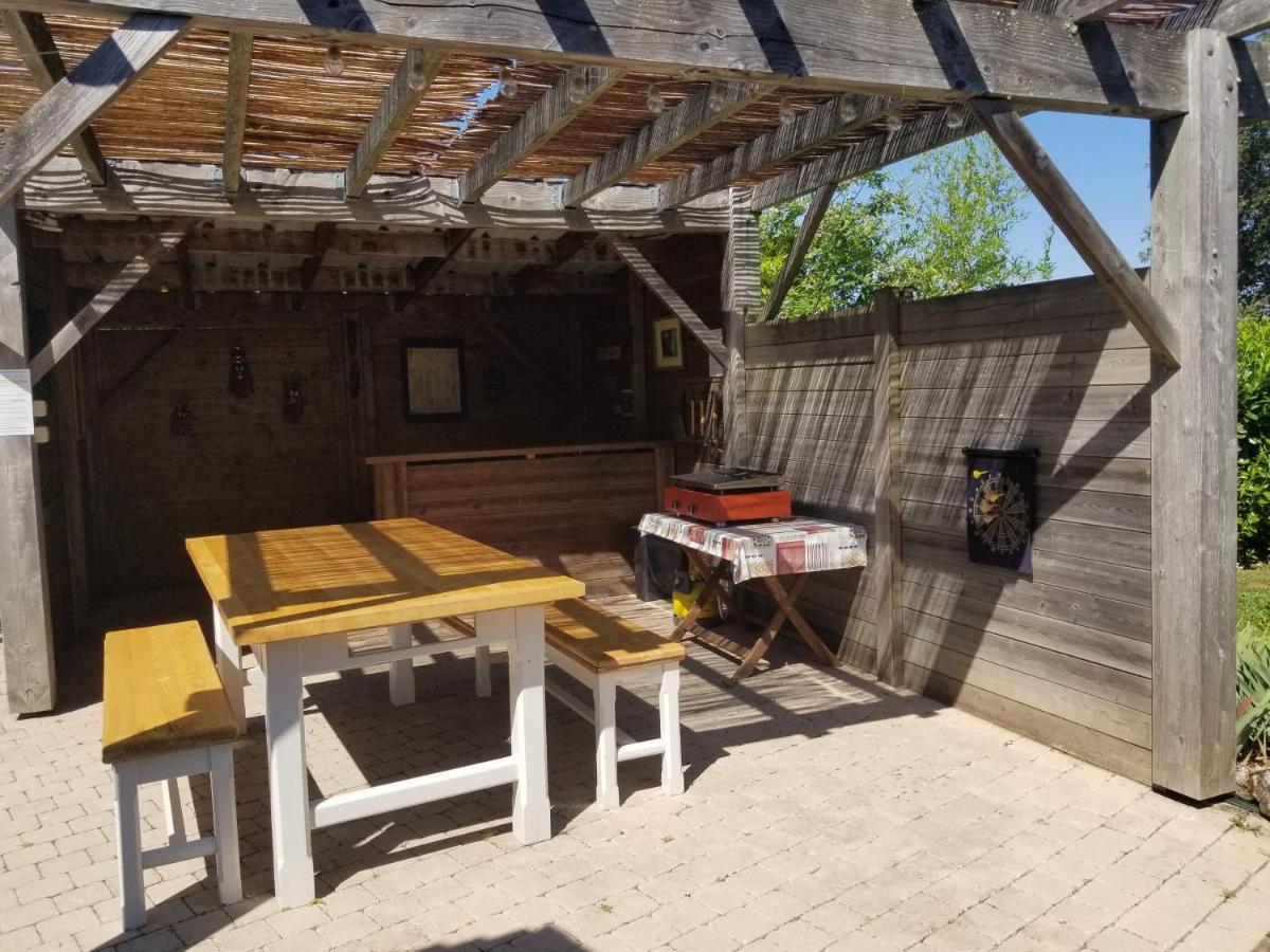 De La Tuillere, Maison Contemporaine En Bois Avec Vue Et Piscine Holiday home *