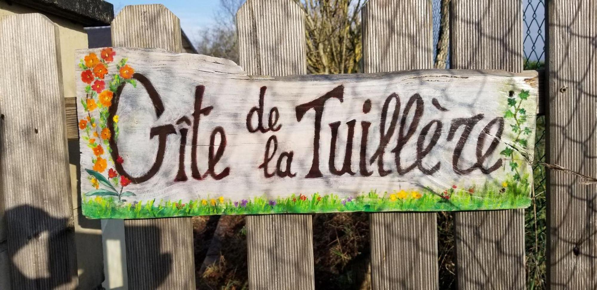 De La Tuillere, Maison Contemporaine En Bois Avec Vue Et Piscine